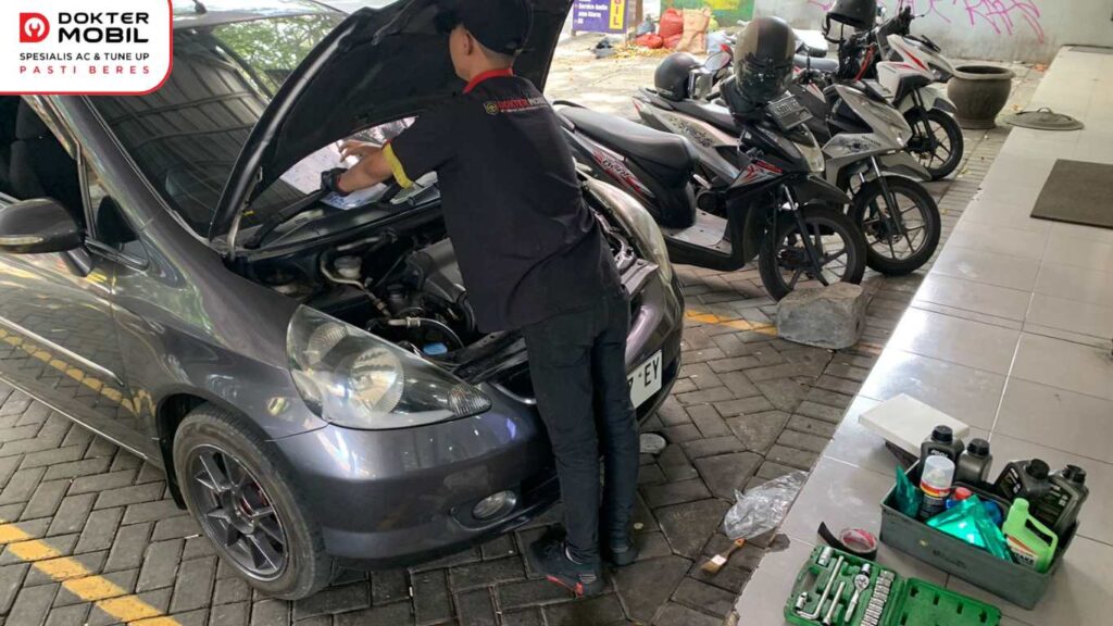 servis mobil malang